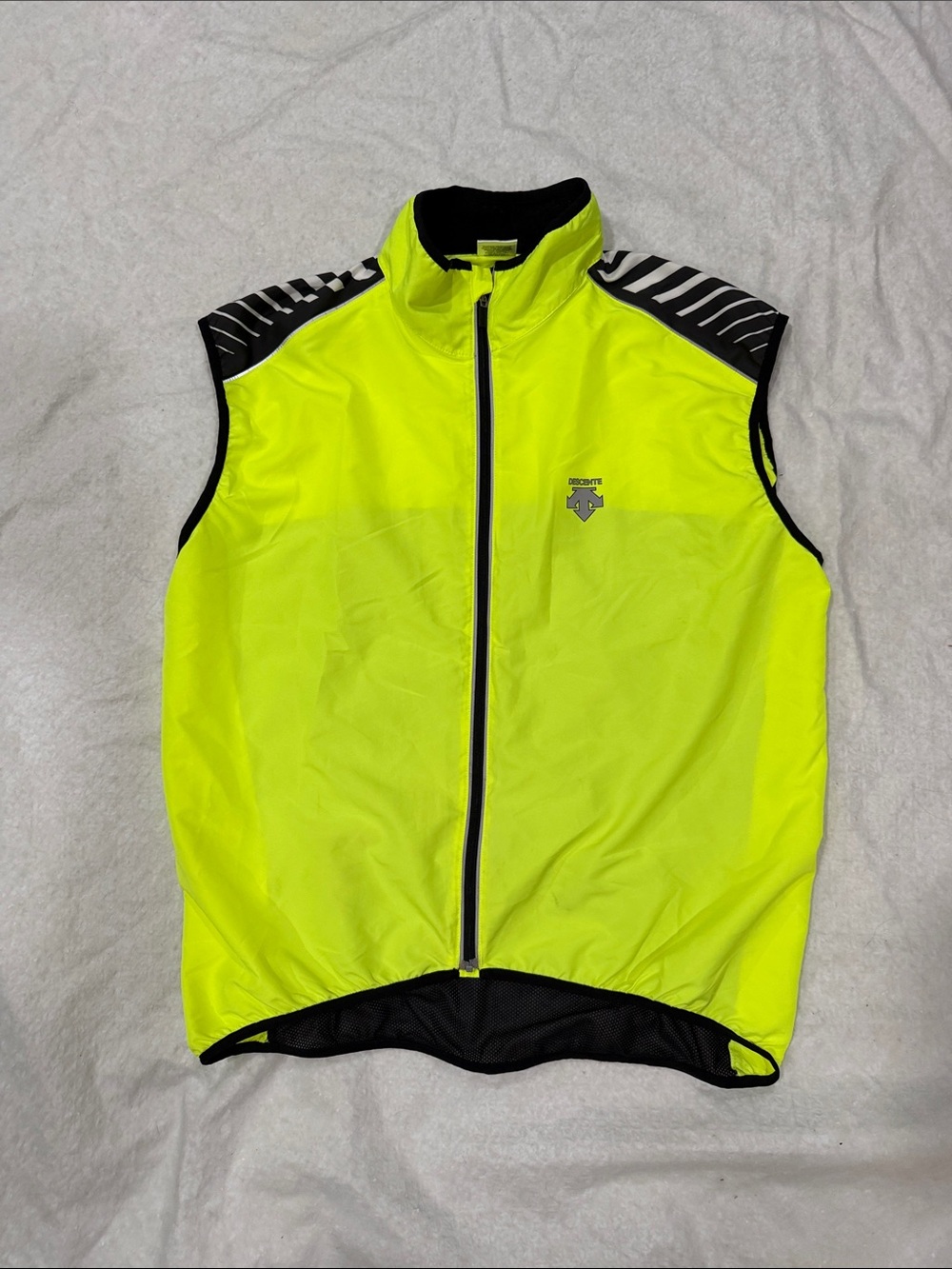 Descente Neon Yellow and Black Cycling Jacket